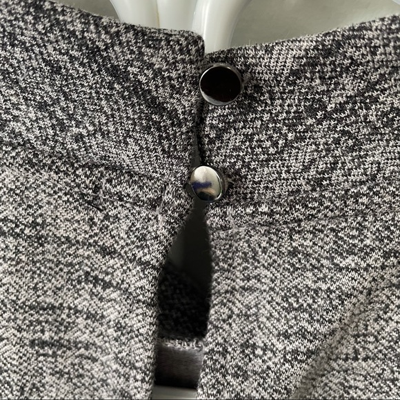 Banana Republic Sleeveless Grey Vest - Picture 6 of 8